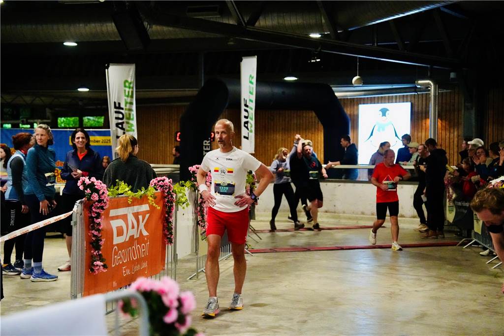 Bei Dortmunder Frühlingslauf im Revierpark Wischlingen waren am Sonntag viele Laufbegeisterte unterwegs.