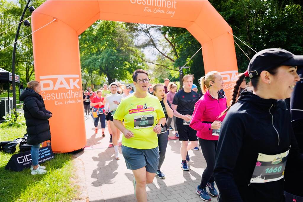 Bei Dortmunder Frühlingslauf im Revierpark Wischlingen waren am Sonntag viele Laufbegeisterte unterwegs.