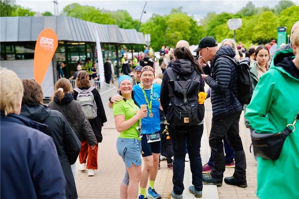 Bei Dortmunder Frühlingslauf im Revierpark Wischlingen waren am Sonntag viele Laufbegeisterte unterwegs.