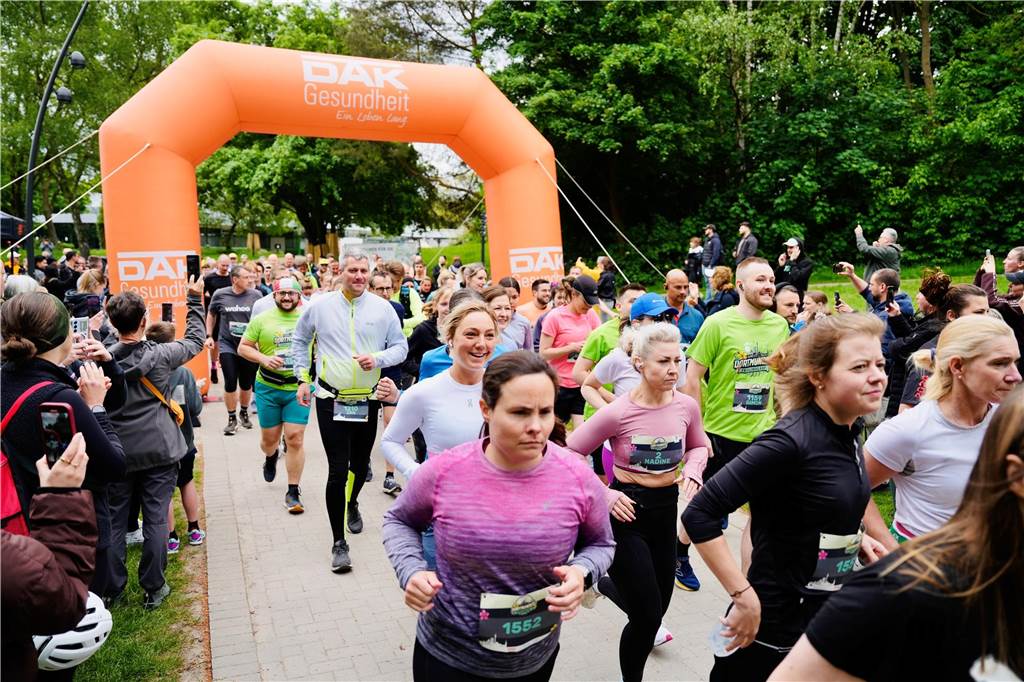 Bei Dortmunder Frühlingslauf im Revierpark Wischlingen waren am Sonntag viele Laufbegeisterte unterwegs.