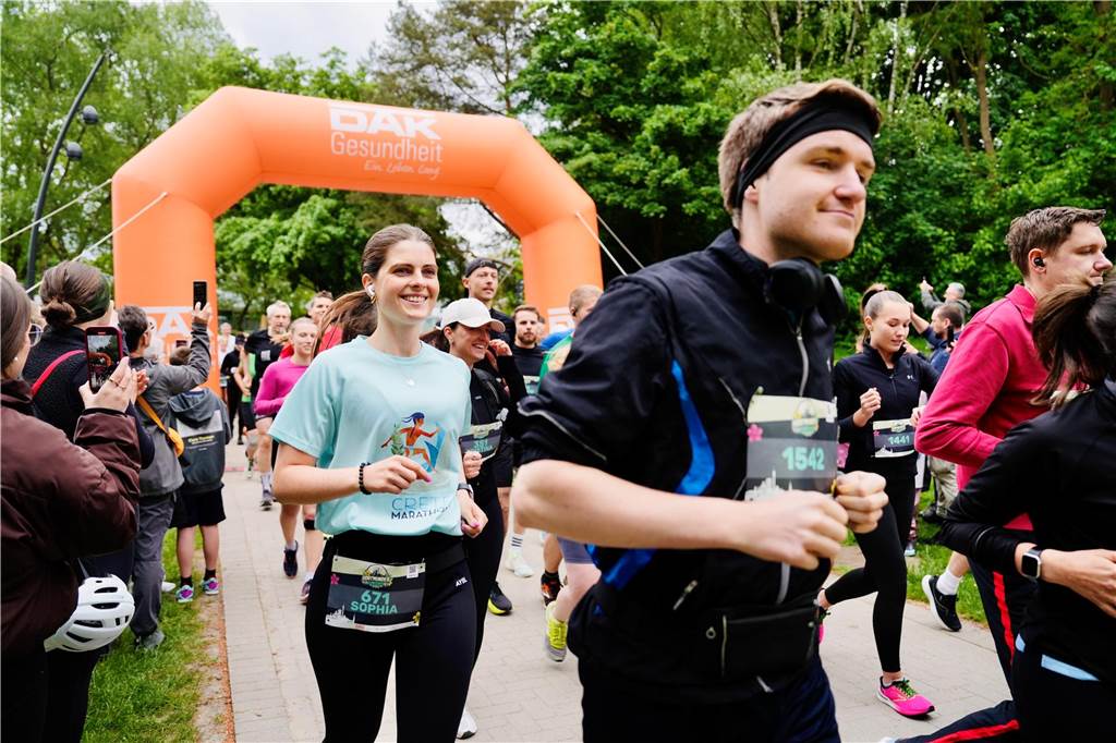 Bei Dortmunder Frühlingslauf im Revierpark Wischlingen waren am Sonntag viele Laufbegeisterte unterwegs.