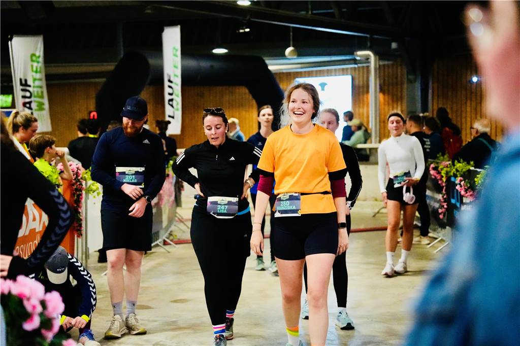 Bei Dortmunder Frühlingslauf im Revierpark Wischlingen waren am Sonntag viele Laufbegeisterte unterwegs.