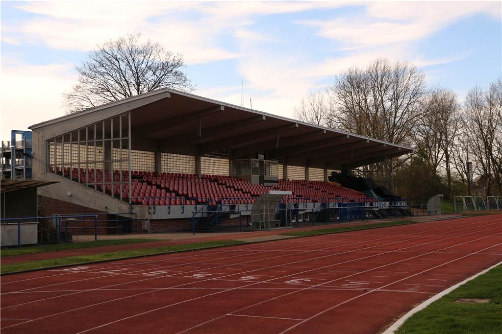 Türkspor schießt gegen die Stadt Dortmund: „Alles andere als eine Fußballhauptstadt“ Bei einem Aufstieg von Türkspor Dortmund oder dem ASC 09 Dortmund die Spielstätte in der Regionalliga: das Ischelandstadion in Hagen.