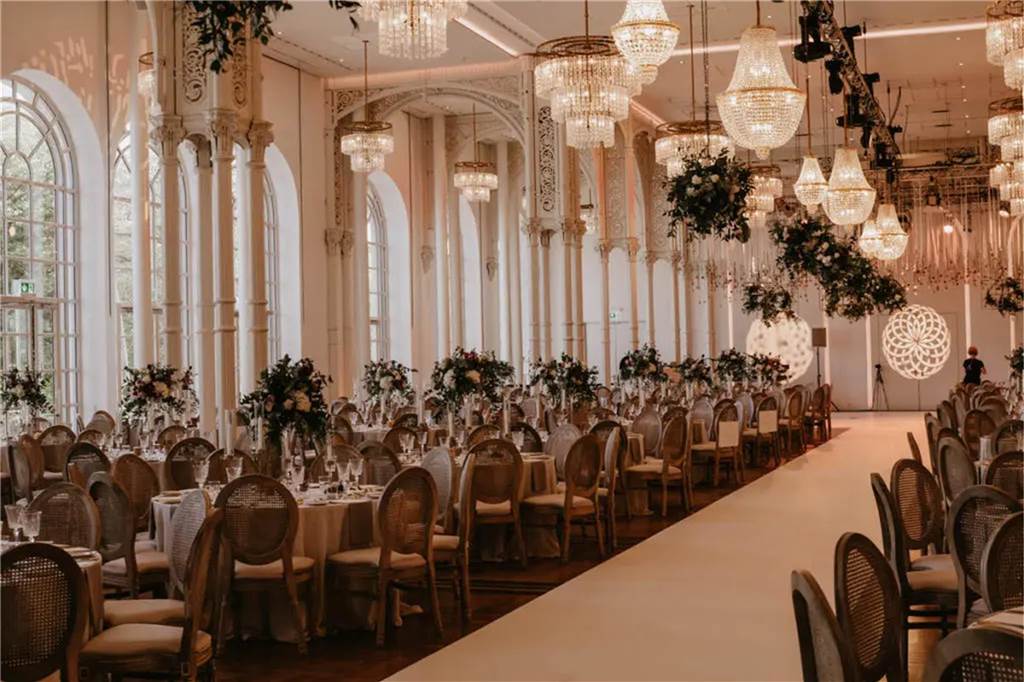 Familie Rock stattet 100 Hochzeiten an einem Wochenende aus Hochzeitslocation in Köln