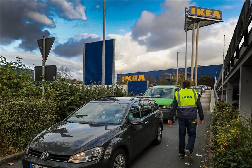 Ikea will in Dortmund vorerst doch nicht öffnen Bei Ikea könnte es voll werden, trotzdem dürfte das Unternehmen öffnen. Doch vorher will es für mehr Sicherheit sorgen.