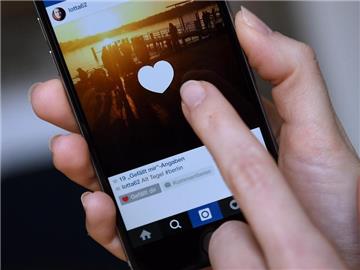 Bei Instagram wird es künftig nicht nur mehr Werbung geben, sie wird auch personalisiert. Foto: Britta Pedersen