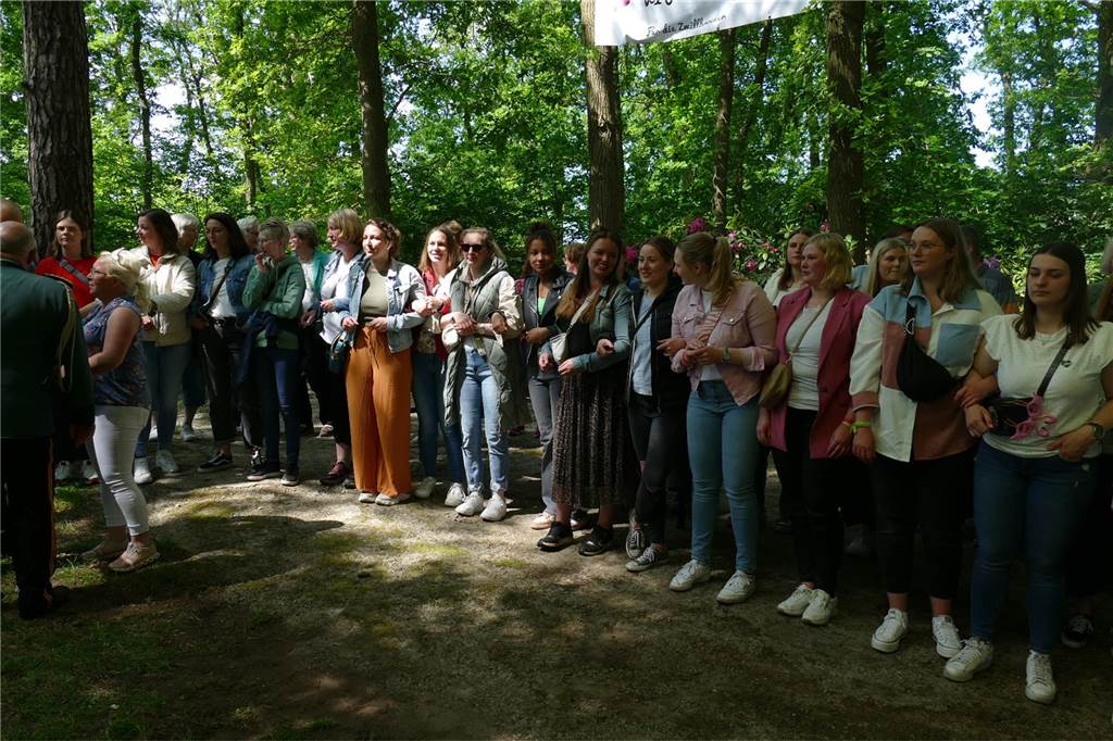 Viele Fotos vom Vogelschießen: Begeisterung pur im Zwillbrocker Schützenwald