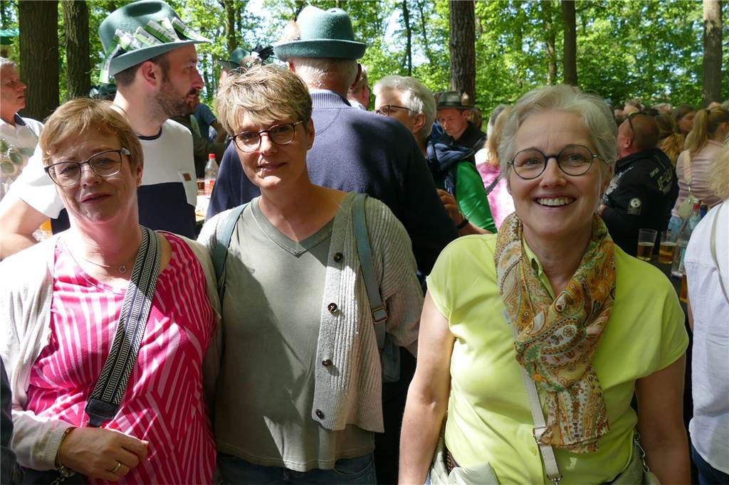 Viele Fotos vom Vogelschießen: Begeisterung pur im Zwillbrocker Schützenwald