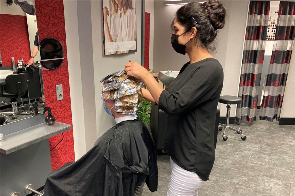 Von Afghanistan nach Lembeck: Integration fand auch im Friseursalon statt Farzaneh Maleke