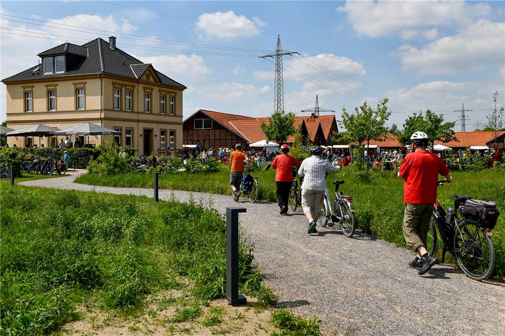 Beliebtes Ziel für Radfahrer in den Emscher-Auen öffnet wieder Bei Radfahrern ein beliebter Zwischenstopp: der Hof Emscher-Auen in Ickern.