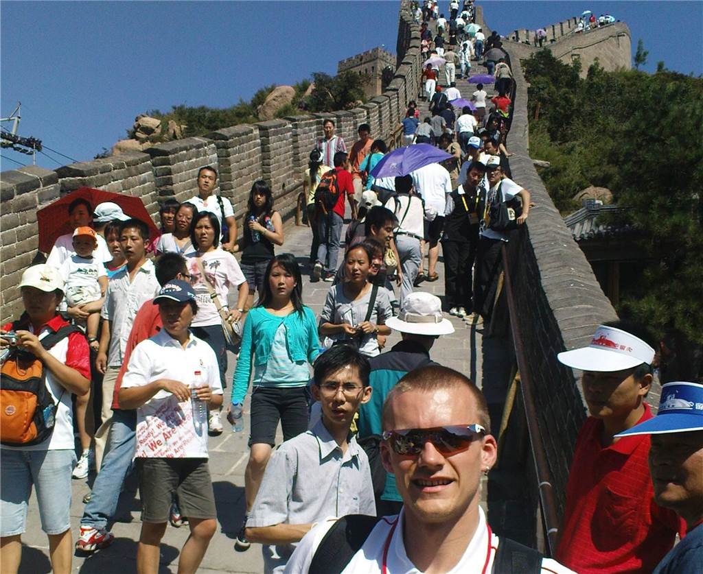 Paralympics-Teilnehmer André Bienek: Privat würde ich nicht um die Welt reisen Bei seinen ersten Paralympics besuchte André Bienek auch die Chinesische Mauer.