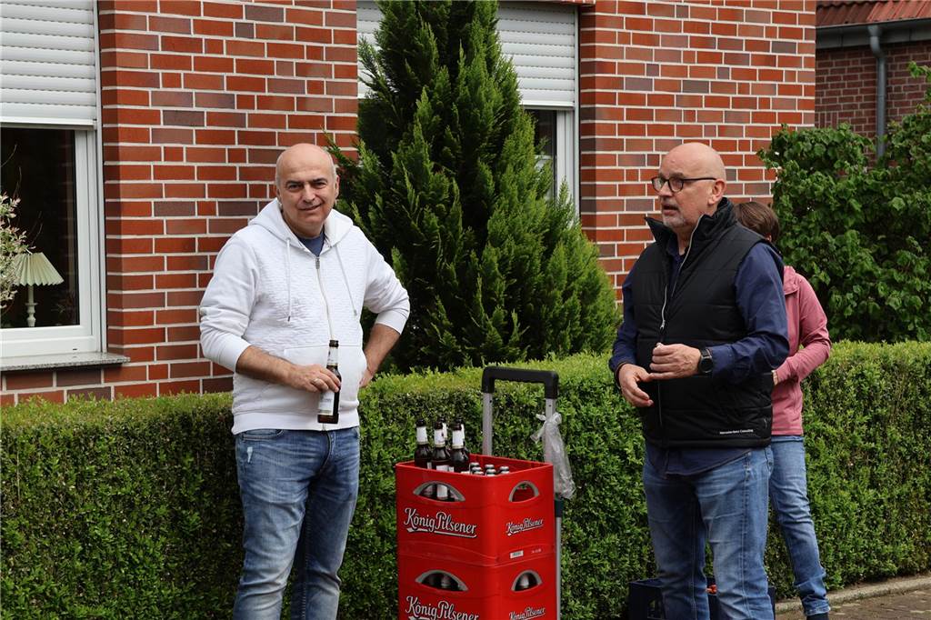 Bei strahlendem Sonnenschein fand am Samstag (4.5.) unter anderem der Festumzug des Schützenvereins Dorsten-Deuten statt.