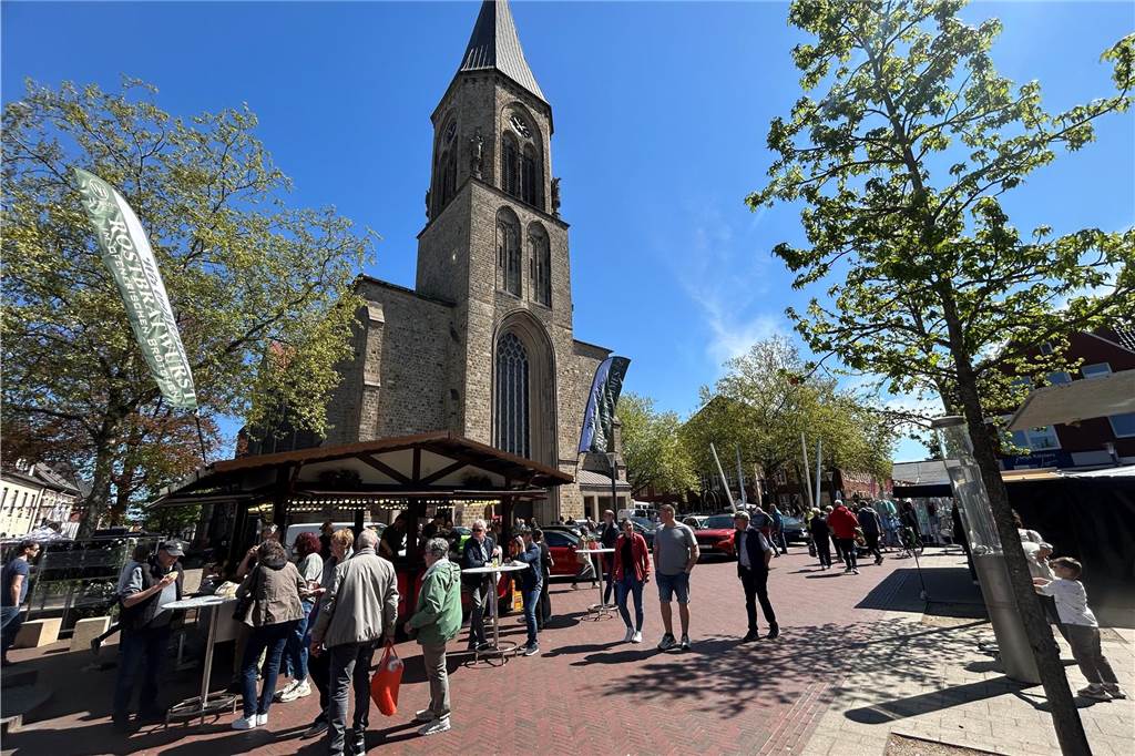 Bei strahlendem Sonnenschein genossen zahlreiche Besucher in Stadtlohn die unterschiedlichen Aktionen anlässlich des Stadtlohner Frühlings.