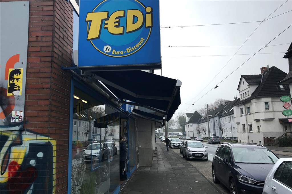 Wo man in Castrop-Rauxel jetzt per Click and meet einkaufen kann Bei Tedi an der Ickerner Straße (Foto) und an der Langen Straße kann man nur direkt am Laden Termine machen.