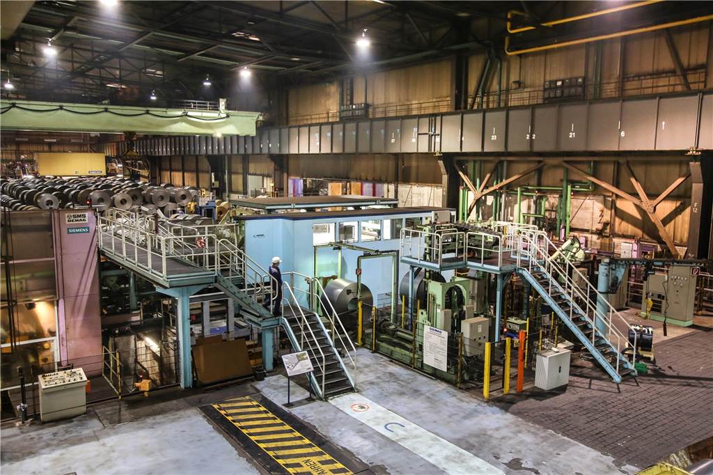 Thyssenkrupp-Sprecher zum Gas-Ernstfall: „Wir können nichts mehr einsparen“ Bei Thyssenkrupp Steel auf der Westfalenhütte in Dortmund gibt es verschiedene Pläne für den Fall einer Gasknappheit. Auf eine Mindestmenge an Gas ist der stahlverarbeitende Betrieb allerdings angewiesen.