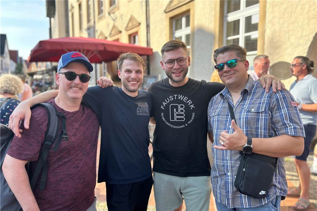 Bei traumhaftem Sommerwetter kamen hunderte Halterner zur Juli-Ausgabe des Feierabendmarktes in die Innenstadt.