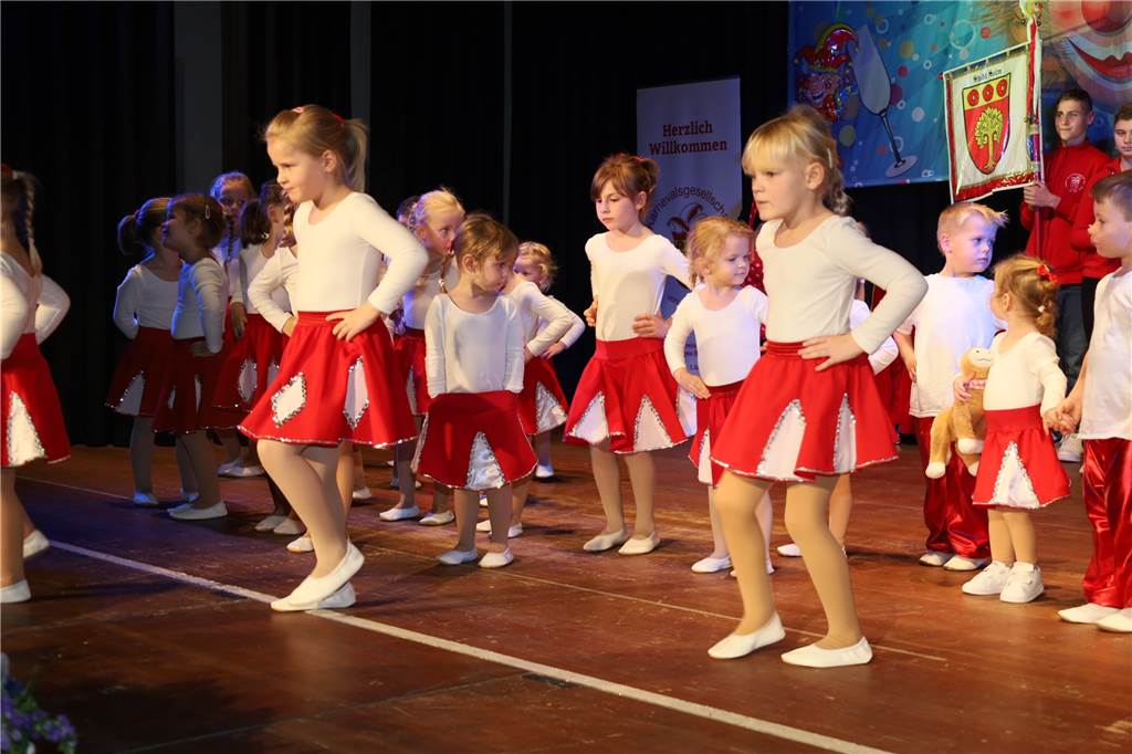 Bei verschiedenen Tanzeinlagen zeigten die Kinder ihr Können.
