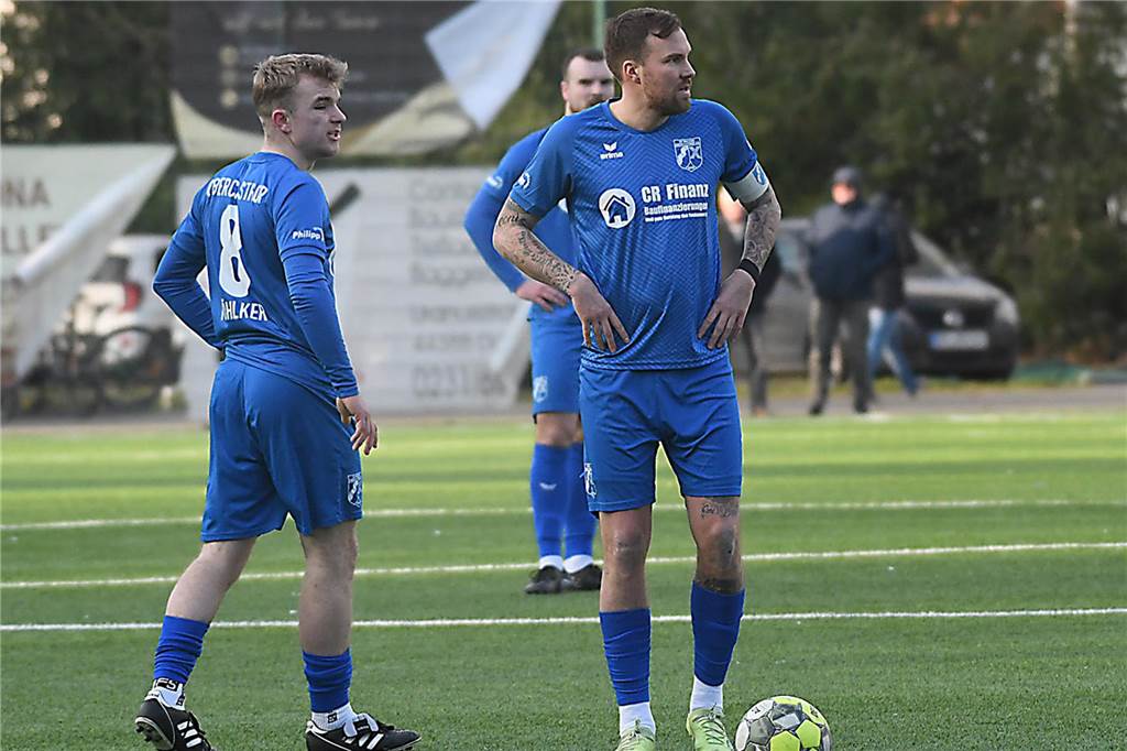 Kevin Großkreutz hat großes Ziel mit Wacker: Ein Dortmunder Klub ist immer ein Thema für ihn Bei Wacker Obercastrop sieht Weltmeister Kevin Großkreutz viele junge talentierte Spieler, wie auch Jonas Pöhlker (l.).