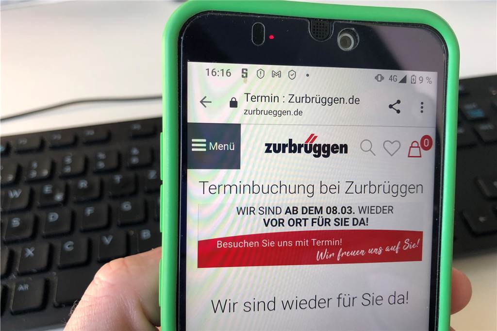 Bei Zurbrüggen können Name und Wunschtermin auf der Internetseite in ein Formular eingegeben werden. Absenden – und das war es.