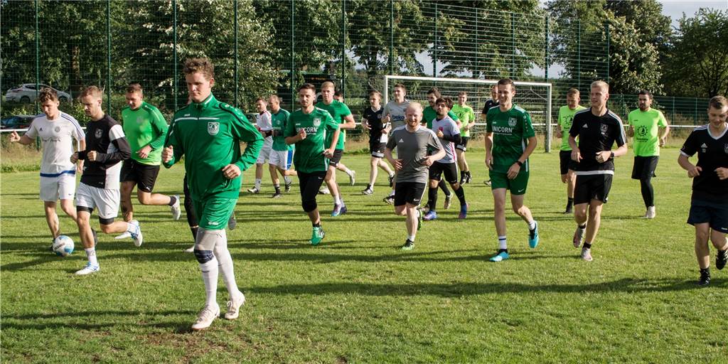 Viele Fotos: Die schönsten Bilder vom Trainingsstart der Bossendorfer B-Liga-Teams Beide B-Liga-Teams des SV Bossendorf sind in die Vorbereitung auf die neue Saison gestartet.