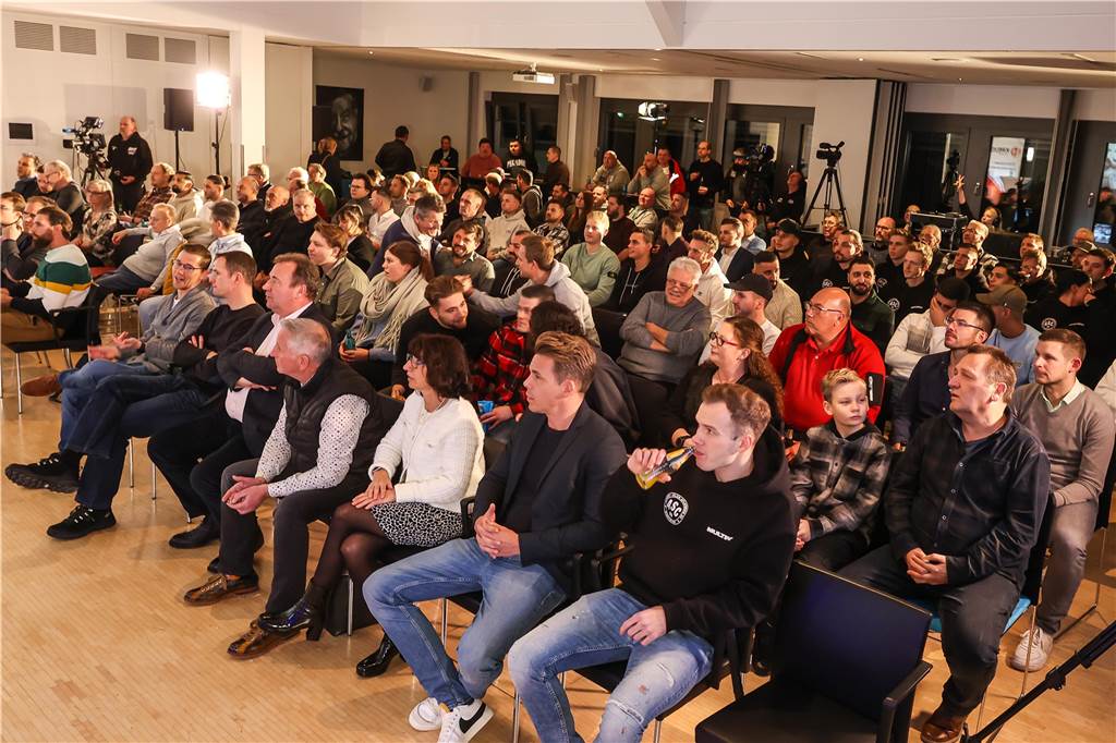 Beim Abend der Sieger zur Dortmunder Hallenstadtmeisterschaft war eine Menge los.
