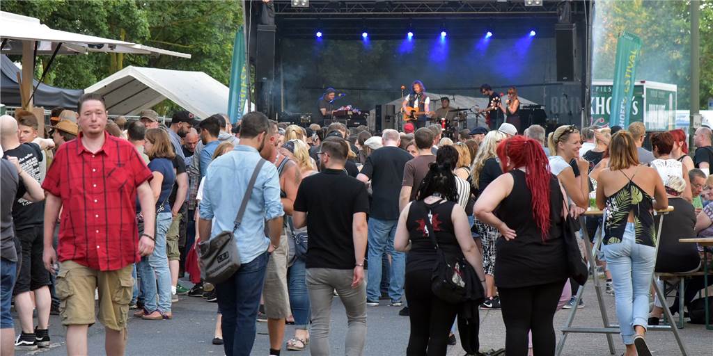 Lüner Sportler treten beim Brunnenfest auf – Band-Gründung inmitten der Corona-Pandemie Beim Brunnenfest in Lünen werden in diesem Jahr auch einige Lüner Sportler auf der Bühne stehen.