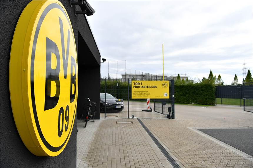 Corona-Sorgen wachsen: BVB startet am Montag - Bayern verschieben Auftakt Beim BVB rollt im Anschluss an die Leistungsdiagnostik am Dienstag wieder der Ball.