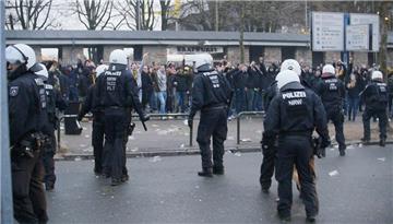 Beim BVB-Spiel gegen RB Leipzig im Februar 2017 gab es Ausschreitungen und Angriffe auf Leipzig-Fans und Polizisten. 