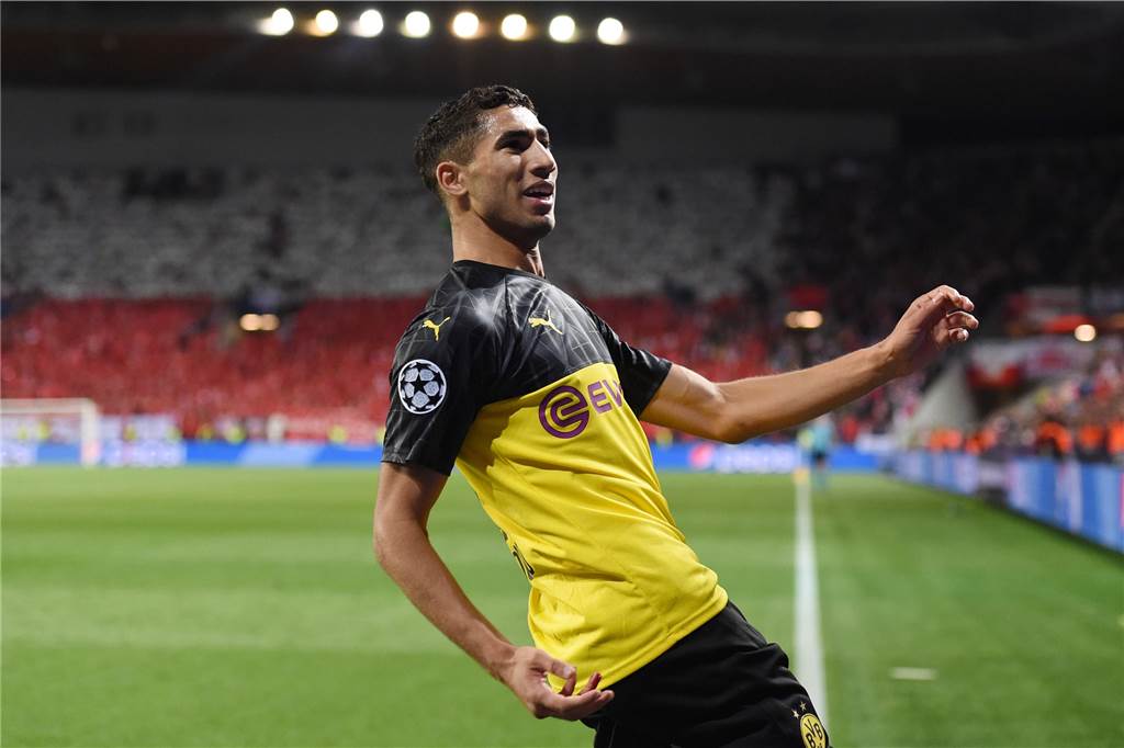 Favres kluger Schachzug! Hakimi hat großen Spaß an seiner neuen Rolle beim BVB Beim Champions-League-Spiel in Prag erzielte Achraf Hakimi einen Doppelpack.