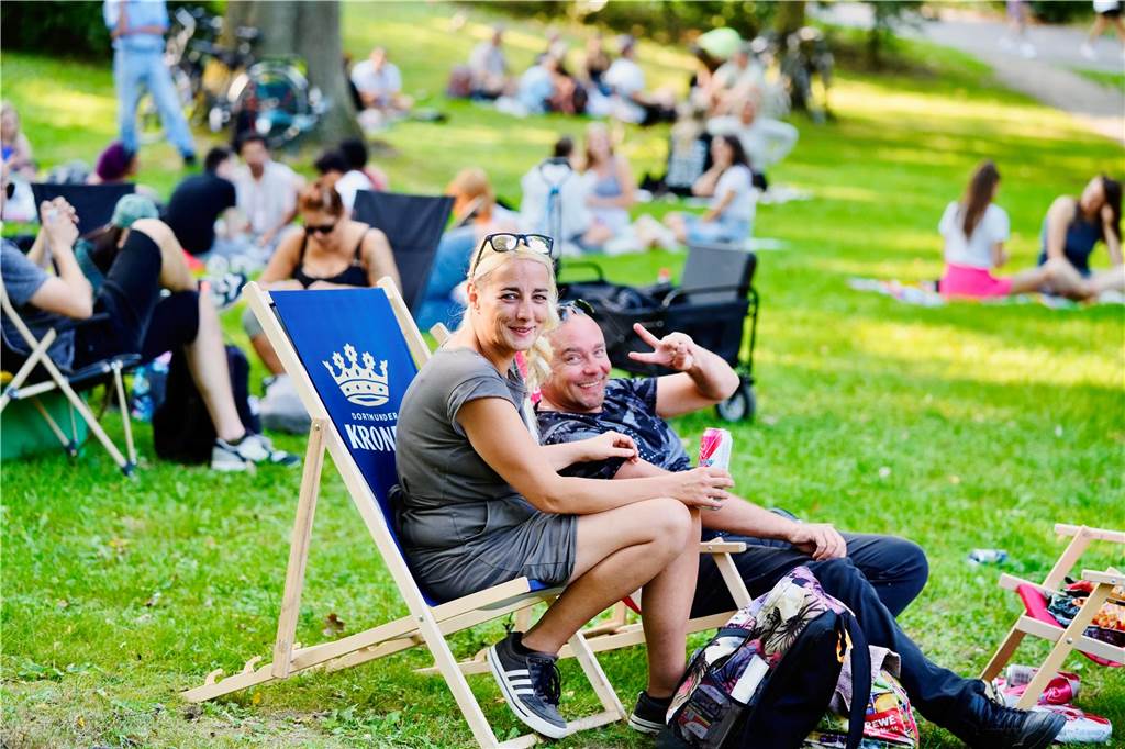 Beim DJ Picknick im Westpark hatten die Besucher bei strahlendem Sonnenschein viel Spaß.