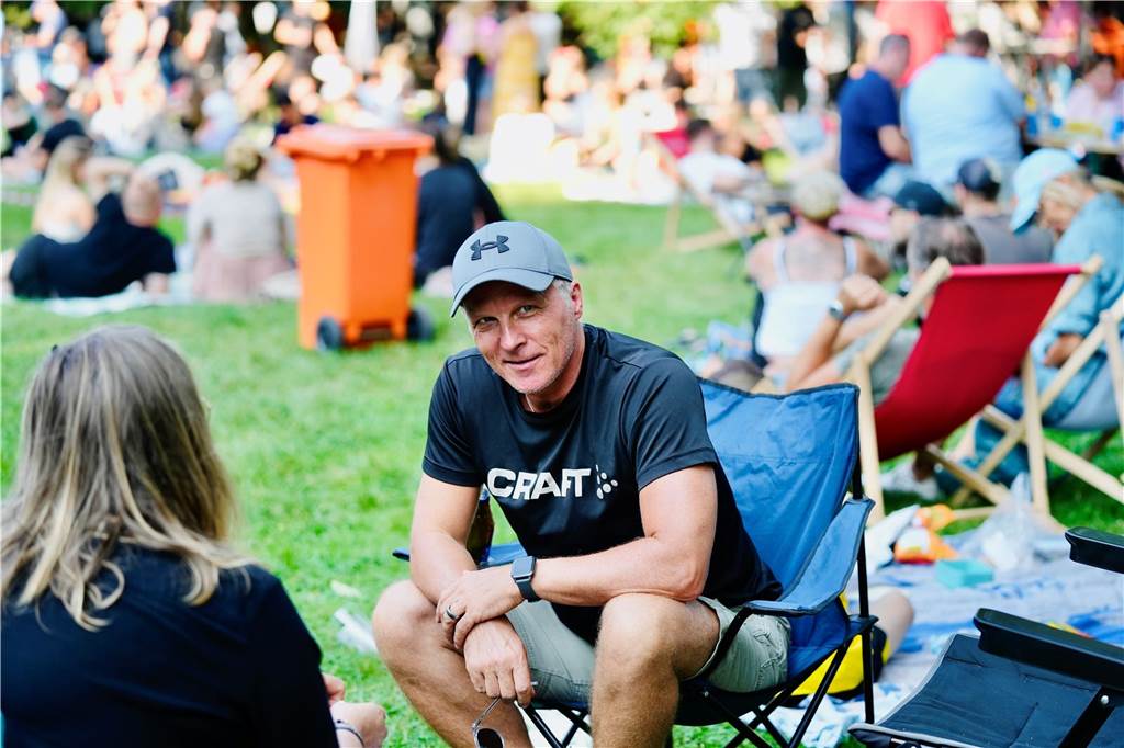 Beim DJ Picknick im Westpark hatten die Besucher bei strahlendem Sonnenschein viel Spaß.