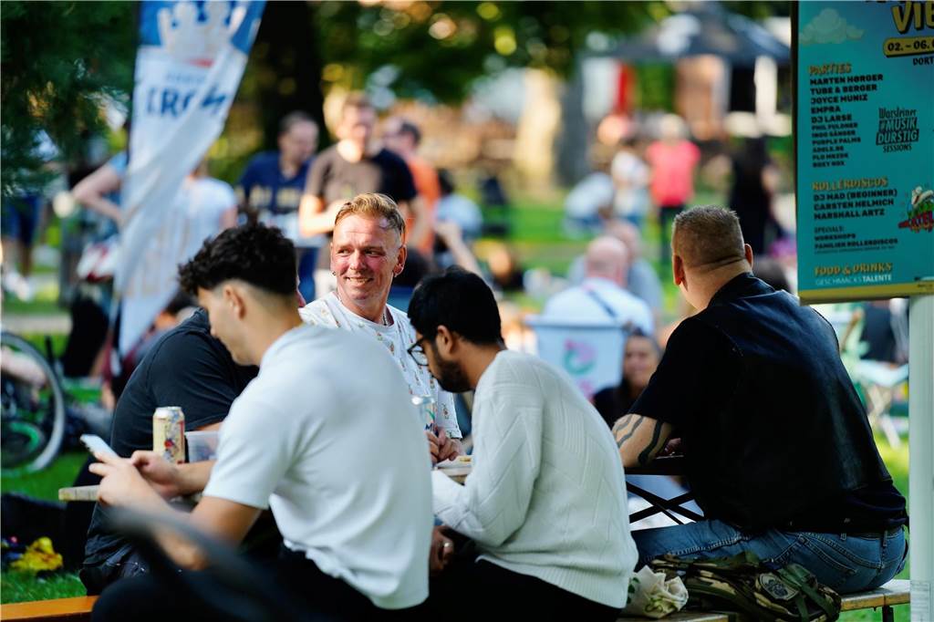 Beim DJ Picknick im Westpark hatten die Besucher bei strahlendem Sonnenschein viel Spaß.
