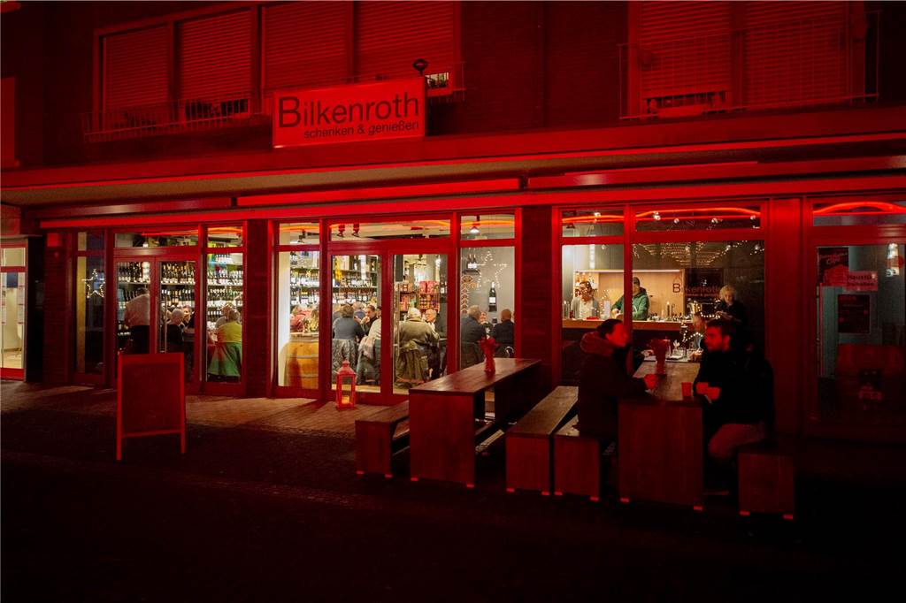 Beim ersten Indoor-Feierabendmarkt in Haltern boten 17 Geschäfte ein unterhaltsames Programm.