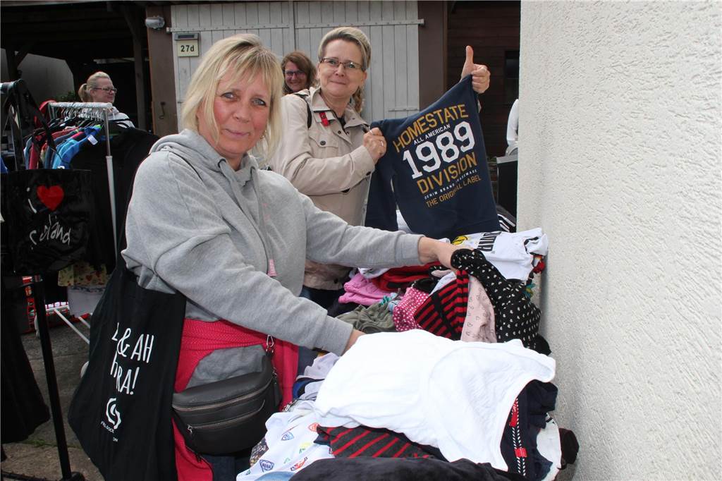 Beim erstmals ausgerichteten Quartiersflohmarkt in Lünen-Süd gab es am Sonntag (4. Mai) eine Vielzahl an Angeboten und stets faire Preise.