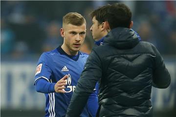 Beim FC Schalke 04 gibt es neuen Ärger um Mittelfeldspieler Max Meyer.