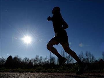 Beim HIIT-Training folgt auf eine intensive Belastungsphase eine Erholungspause. Dabei sind die Zeitabstände möglichst kurz. Foto: Patrick Seeger