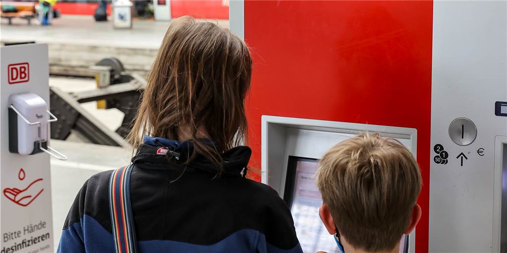 9-Euro-Ticket: Brauchen auch jüngere Kinder jetzt einen Ausweis? Beim Kauf des 9-Euro-Tickets für Kinder gilt es auf eine Besonderheit zu achten.