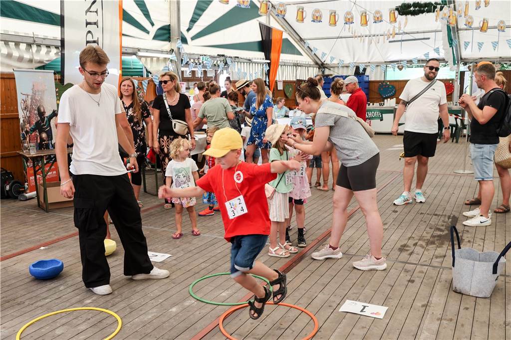 Beim Kindernachmittag am Samstag rückte das Husener Dorffest die Jüngsten des Stadtteils in den Fokus.