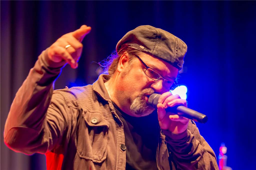 Beim Konzert der Lions heizten die Hafenrocker aus Selm dem Publikum ein. Die 400 Besucher hoffen auf eine Wiederholung.