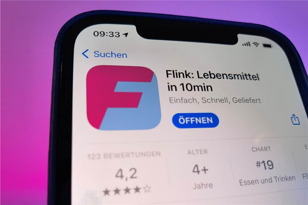 Praktisch bei Quarantäne: Neuer Lieferdienst bringt Ware innerhalb kürzester Zeit Beim Lieferdienst Flink soll der Name Programm sein: Ziel ist die Lieferung innerhalb von 10 Minuten. Bestellt wird per App.