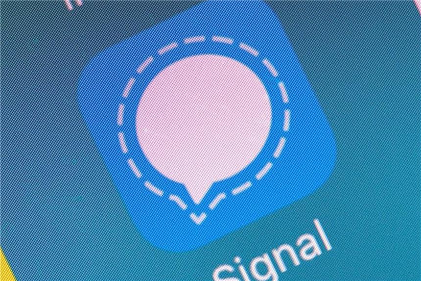 Signal-Messenger für Desktop aktualisieren Beim Messenger-Dienst wurden Sicherheitslücken behoben. Nutzer sollten daher die jüngste Version verwenden. Foto: Andrea Warnecke