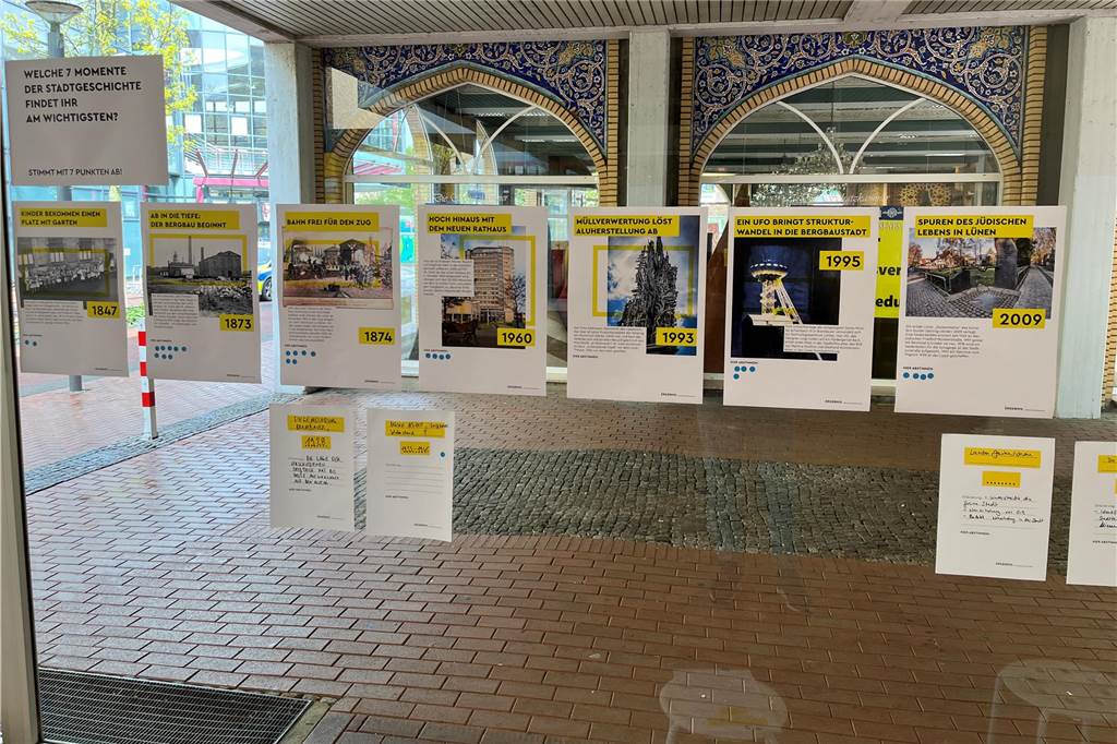 Lüner Stadtmuseum will sich in der Villa Urbahn neu erfinden Beim Museumstest 2.0 des Lüner Stadtmuseums sollen sieben "Lünen-Momente" gewählt werden. An den Fensterscheiben hängen Bilder von besonderen Momenten.