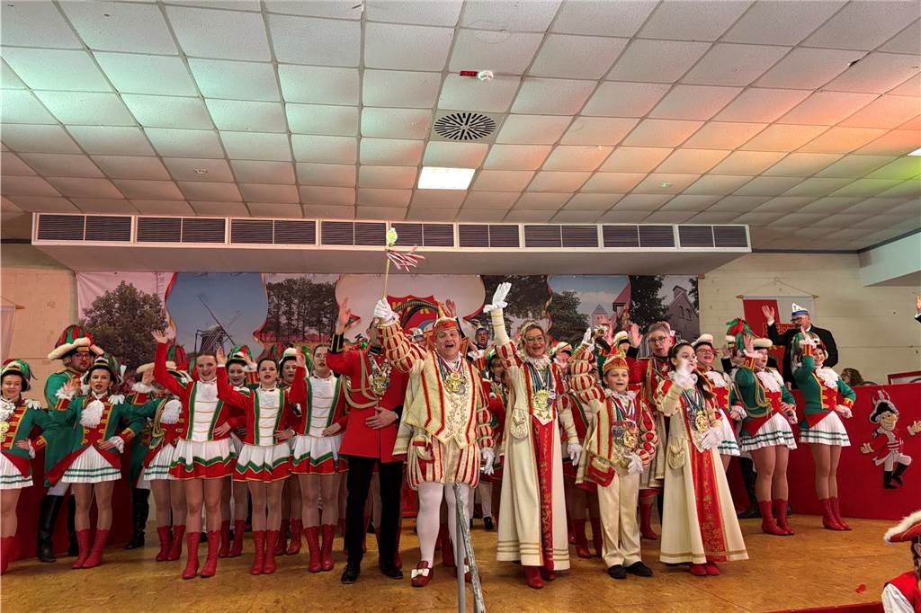 Beim Prinzenfrühschoppen im Haus Terhörne in Südlohn herrschte ausgelassene Stimmung. 25 verschiedene Tanzgruppen aus dem ganzen Münsterland begeisterten das Publikum und bekamen viel Beifall.