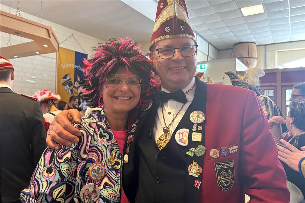 Beim Prinzenfrühschoppen im Haus Terhörne in Südlohn herrschte ausgelassene Stimmung. 25 verschiedene Tanzgruppen aus dem ganzen Münsterland begeisterten das Publikum und bekamen viel Beifall.