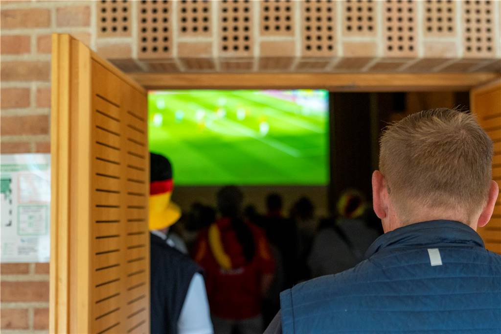 Beim Public Viewing in Selm hofften die Fußball-Fans auf einen Sieg der deutschen Mannschaft.
