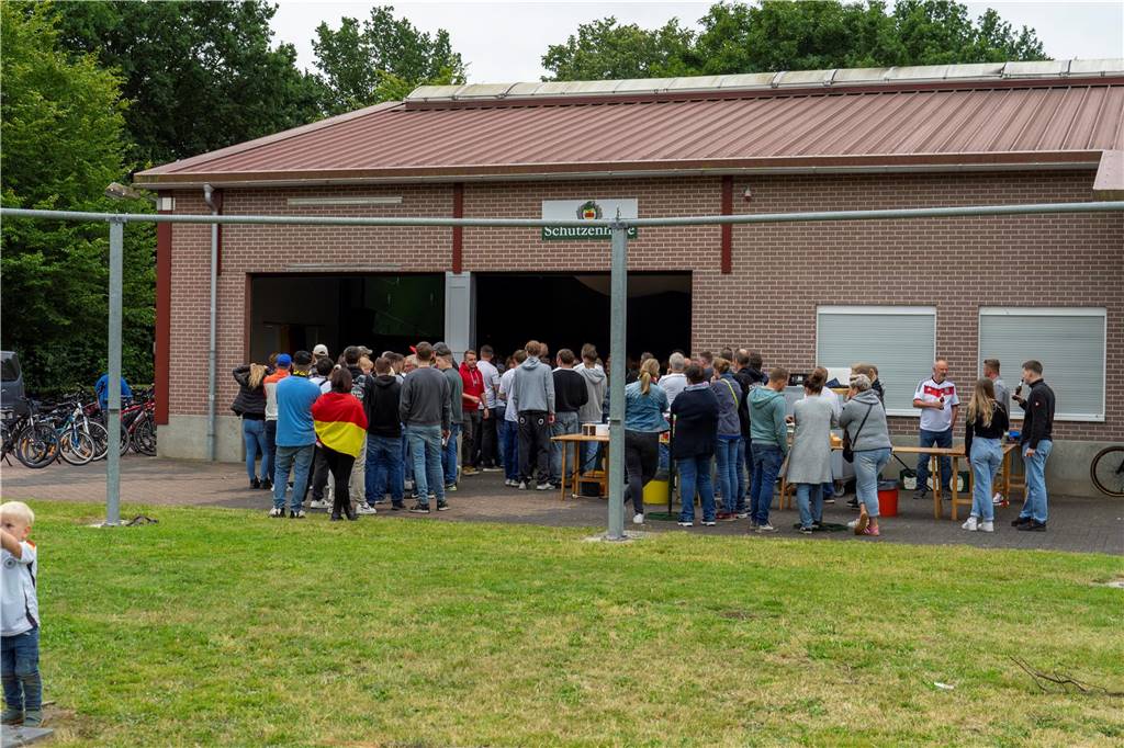 Beim Public Viewing in Selm hofften die Fußball-Fans auf einen Sieg der deutschen Mannschaft.