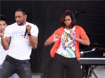 Beim sogennanten "Easter egg roll" 2015 warb Michelle Obama, damalige First Lady der USA, mit einer Tanzperformance für ihre Kampagne "Let's Move". Foto: Olivier Douliery/ Pool/ABACAUSA.COM