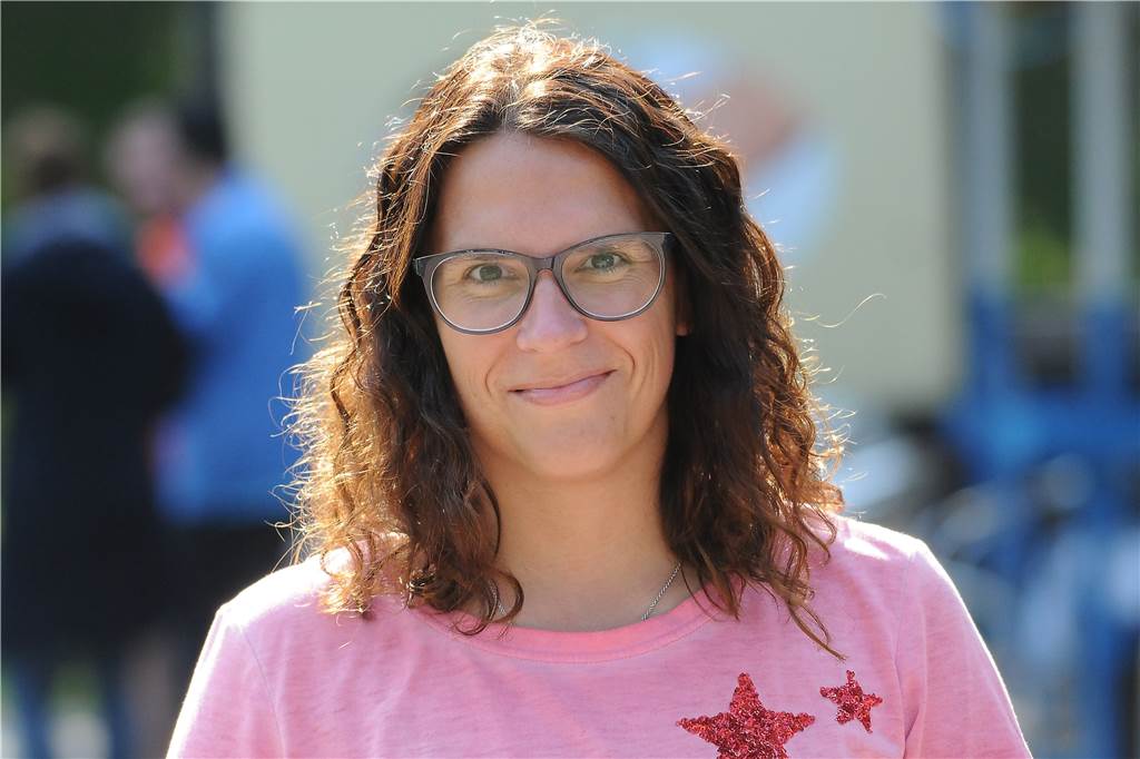 Nachwuchskicker dürfen trainieren: Welcher Klub nutzt die erste Chance? Beim SV Wacker Obercastrop kümmert sich Jugendleiterin Sabrina Stypers um den Trainings-Re-Start der Mannschaften.