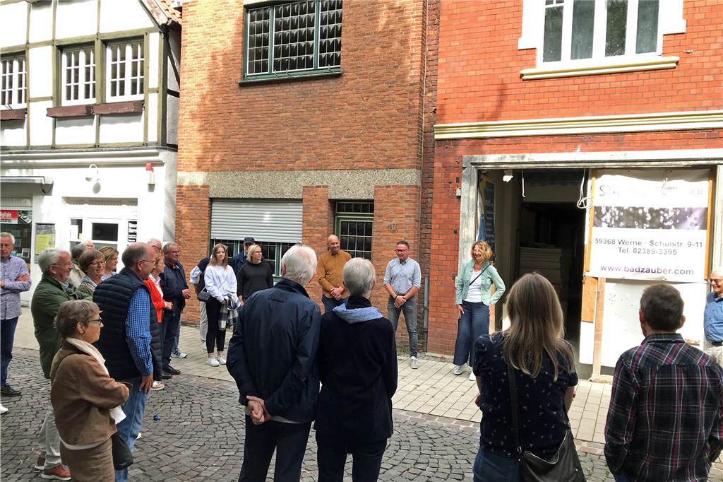 Historische Bauten Werne: Manche Fassade fiel Modernisierungs-Wut zum Opfer Beim Tag des Offenen Denkmals konnten die Besucher einen Blick ins Haus an der Bonenstraße 8 werfen.