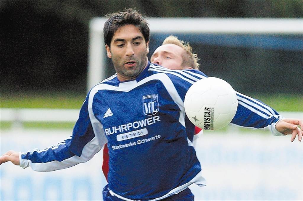 Taner Dogan war ein Dortmunder Wandervogel: Heute sind die BVB-Profis seine Kunden Beim VfL Schwerte habe er sogar seine schönste Zeit gehabt, sagt Taner Dogan.